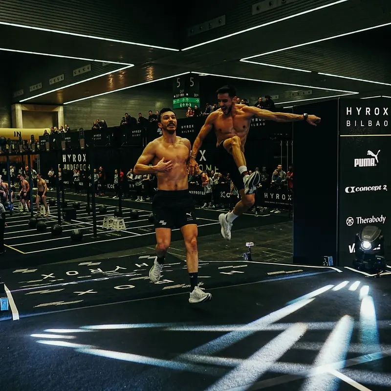 Le crew Cracks on Track en déplacement pour une course